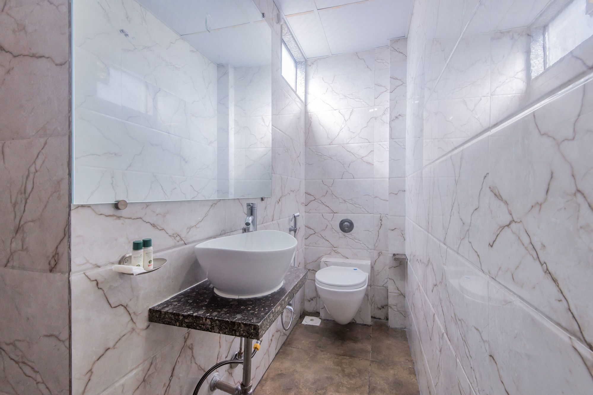 FabHotel Arton Suites Mumbai Exterior foto