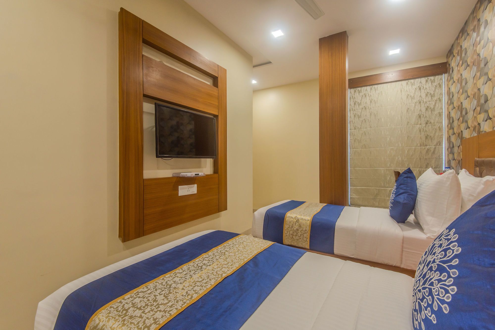 FabHotel Arton Suites Mumbai Exterior foto