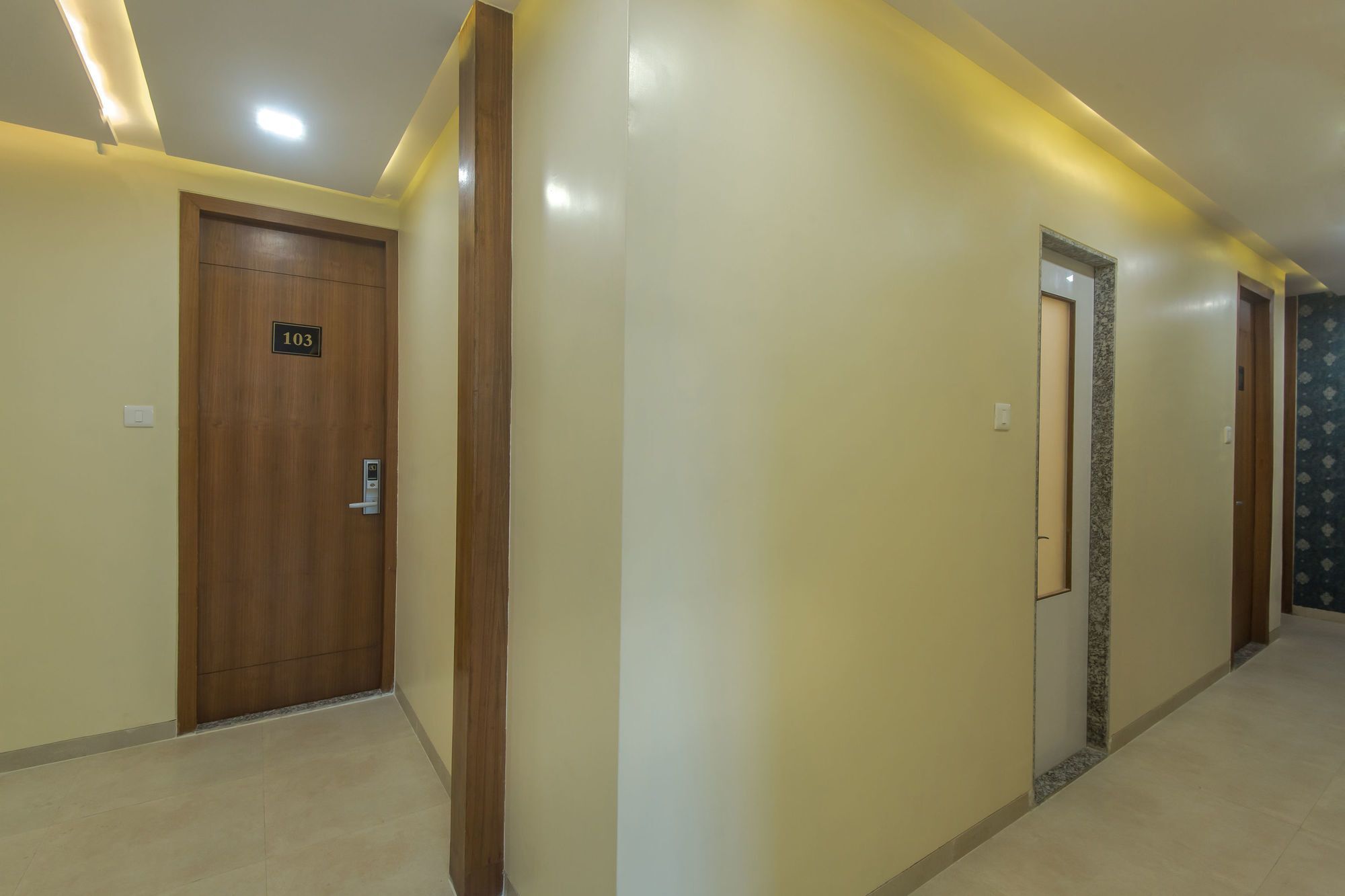 FabHotel Arton Suites Mumbai Exterior foto